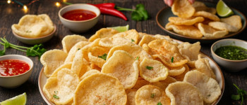 Prawn Crackers: Easy Party Snack Ideas and Serving Tips from Asian Kitchens
